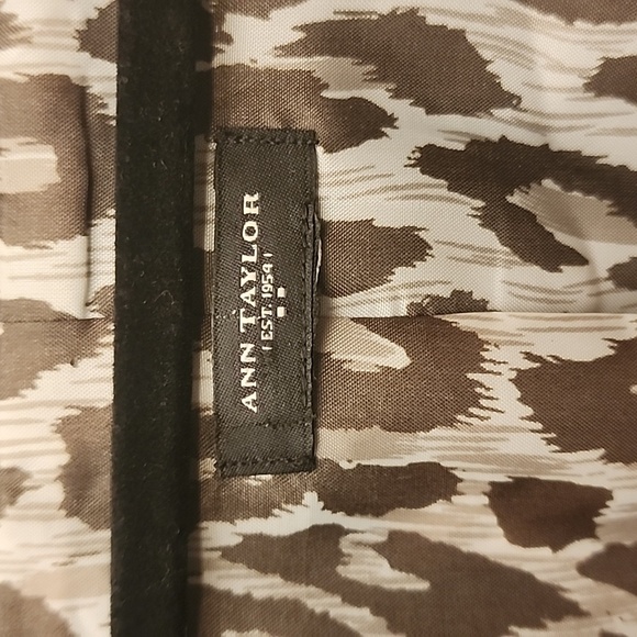 Dark Brown Ann Taylor Blazer sz 12 (large) - Picture 2 of 12